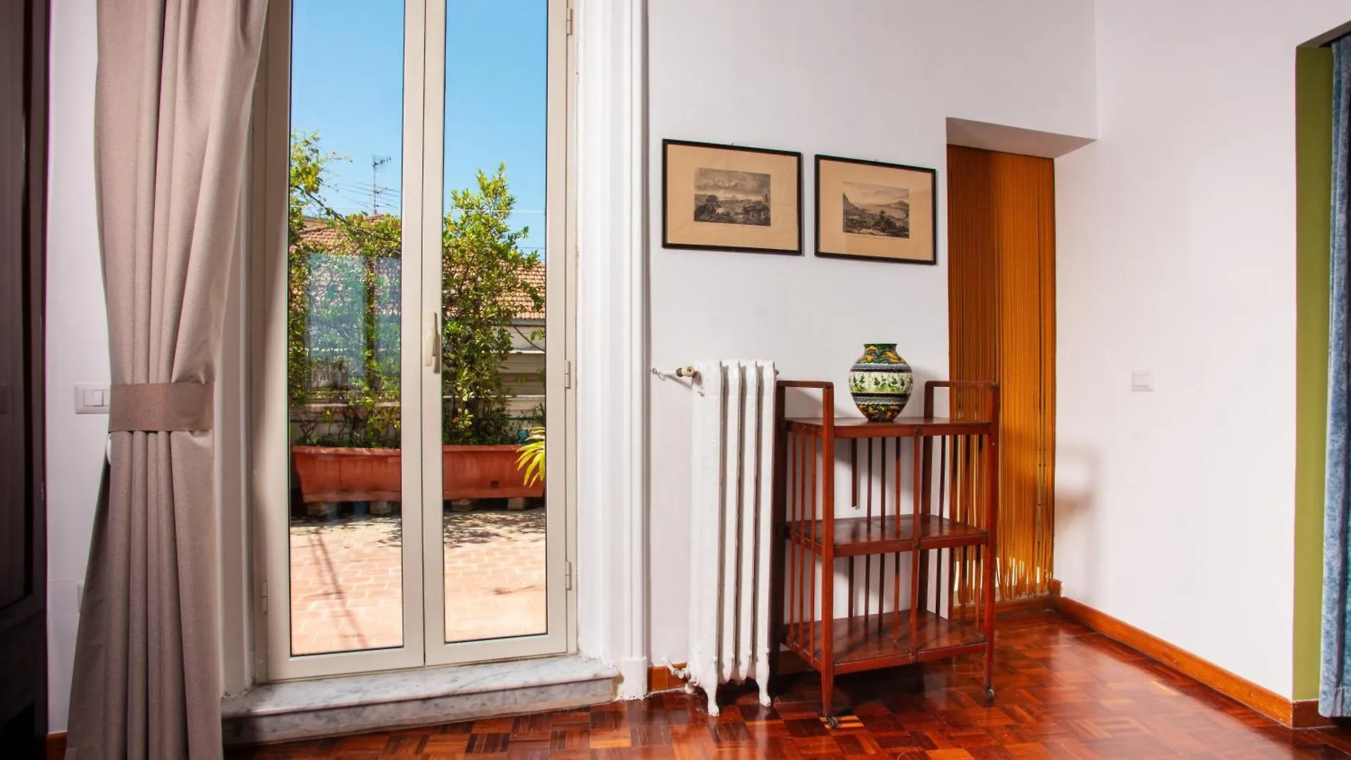 Penthouse Terrazza Vesuvio Apartment Naples
